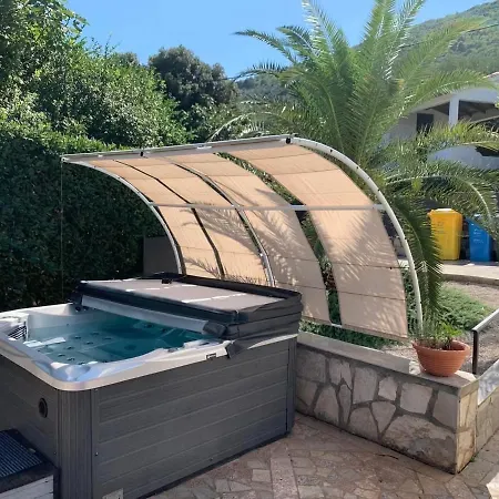 Kuca Za Odmor Lautea, Ravni, Istra Ferienhaus Ravni